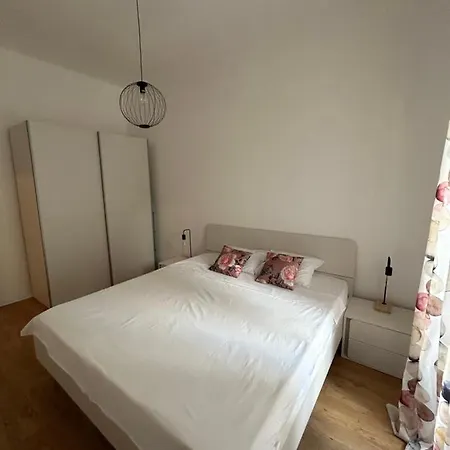 Nina & Lola Apartament