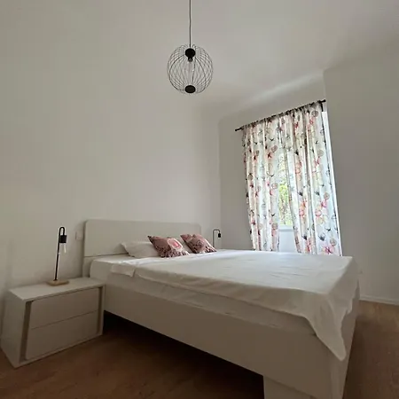 Apartament Nina & Lola